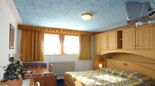 Hotel Pordoi - Fam Furgler อารับบา ภายนอก รูปภาพ