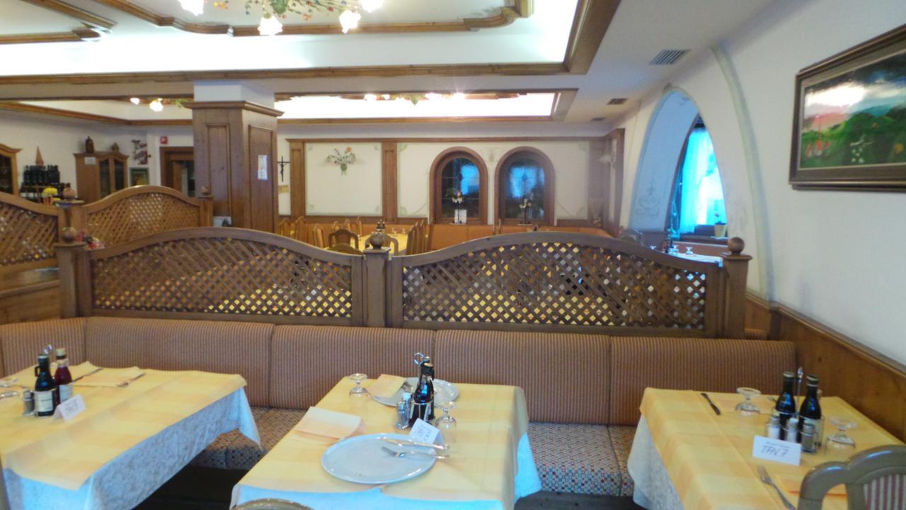 Hotel Pordoi - Fam Furgler อารับบา ภายนอก รูปภาพ